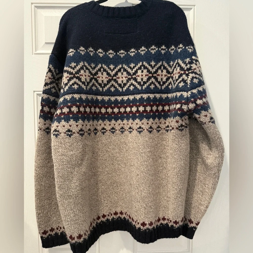 Disney V-Neck Sweater with Mickey & Friends - Navy and Beige - Picture 2 of 3